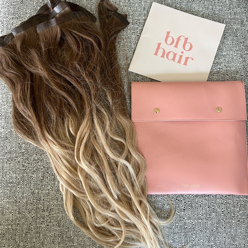 Barefoot Blonde Hair Clip In Seamless Extensions